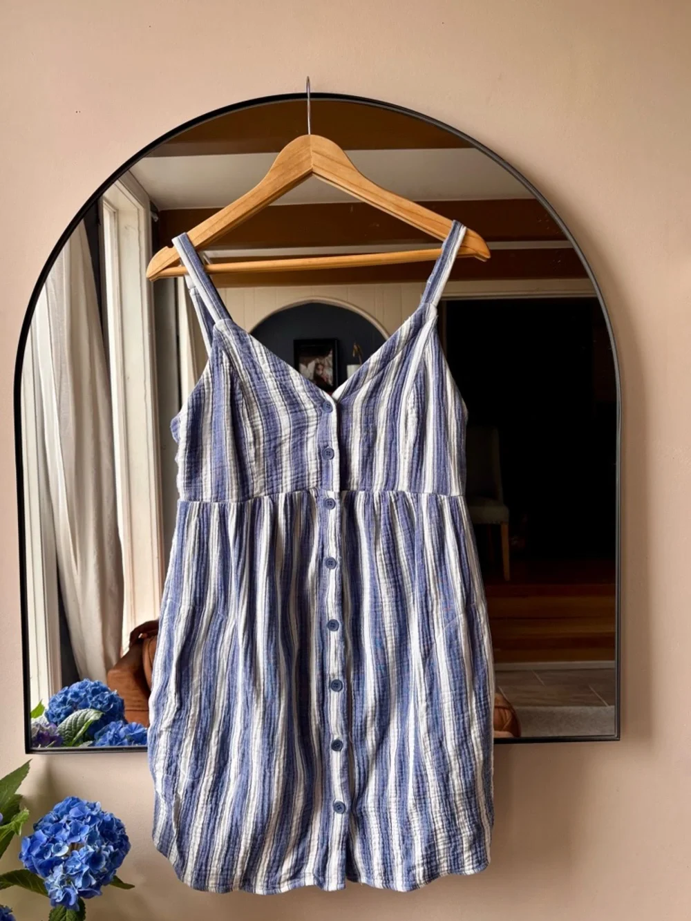 GENTLE FAWN | Lorelei cotton gauze mini dress | size medium - Picture 2 of 4